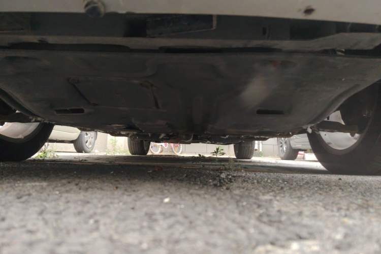 Used Dodge Journey 2013 2.4L Two-Wheel Drive Luxury Version Chassis Front