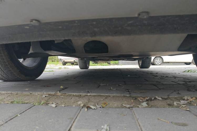 Used Dodge Journey 2013 2.4L Two-Wheel Drive Luxury Version Chassis Front Left