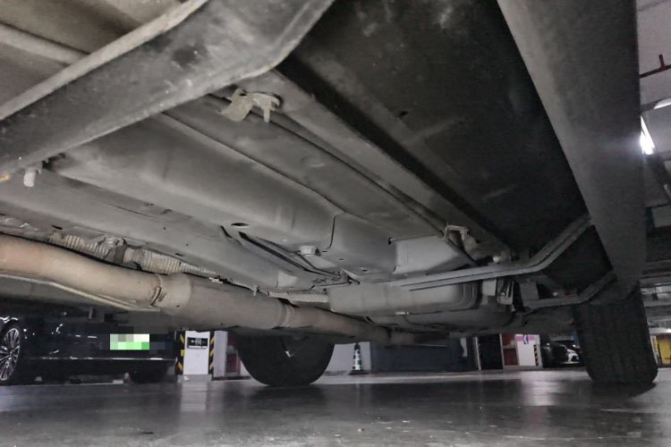 Used Dodge Journey 2013 3.6L Four-Wheel Drive Flagship Edition Chassis Front Left