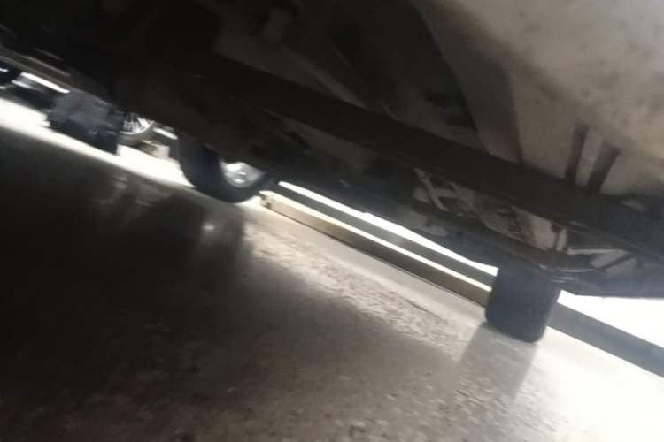 Used Dodge Journey 2013 2.4L Two-Wheel Drive Luxury Version Chassis Front Left