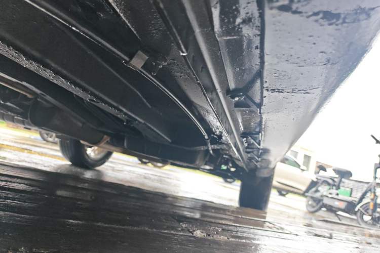 Used Dodge Journey 2013 2.4L Two-Wheel Drive Luxury Version Chassis Front Left