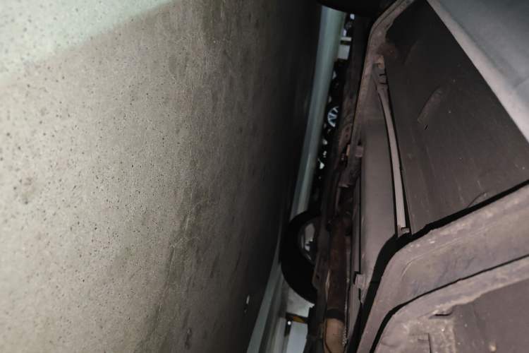 Used Dodge Journey 2013 2.4L Two-Wheel Drive Luxury Version Chassis Front Left