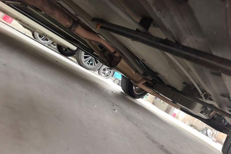 Used Dodge Journey 2013 2.4L Two-Wheel-Drive Smart Edition Chassis Front Left