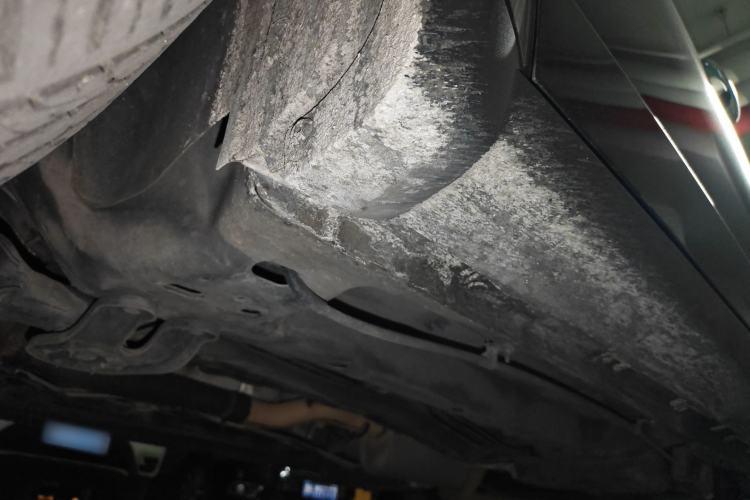 Used Dodge Journey 2013 2.4L Two-Wheel Drive Luxury Version Chassis Front Left