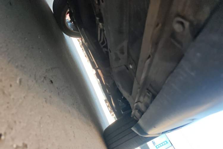 Used Dodge Journey 2013 2.4L Two-Wheel Drive Luxury Version Chassis Front Right
