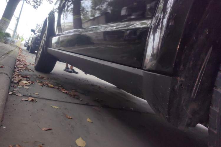Used Dodge Journey 2013 2.4L Two-Wheel Drive Luxury Version Chassis Front Right