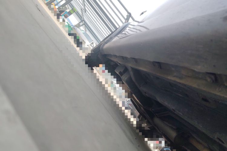 Used Dodge Journey 2013 2.4L Two-Wheel Drive Luxury Version Chassis Front Right