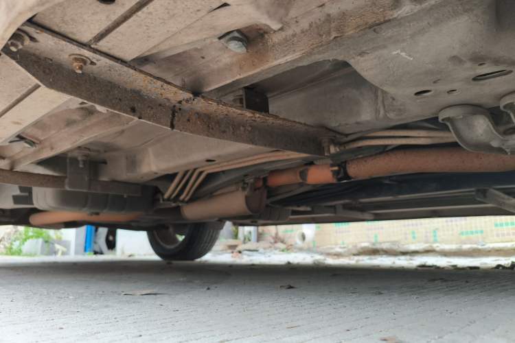 Used Dodge Journey 2013 2.4L Two-Wheel Drive Luxury Version Chassis Front Right