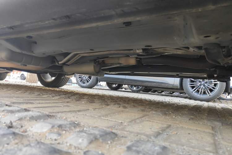 Used Dodge Journey 2013 2.4L Two-Wheel Drive Luxury Version Chassis Front Right
