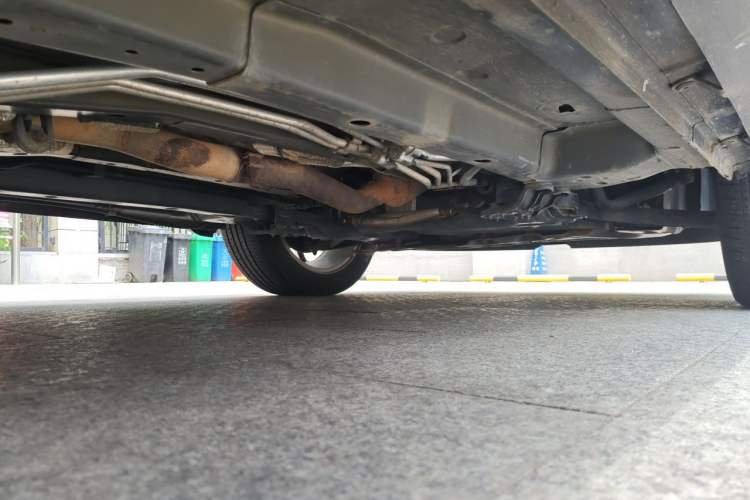 Used Dodge Journey 2013 2.4L Two-Wheel Drive Luxury Version Chassis Front Right