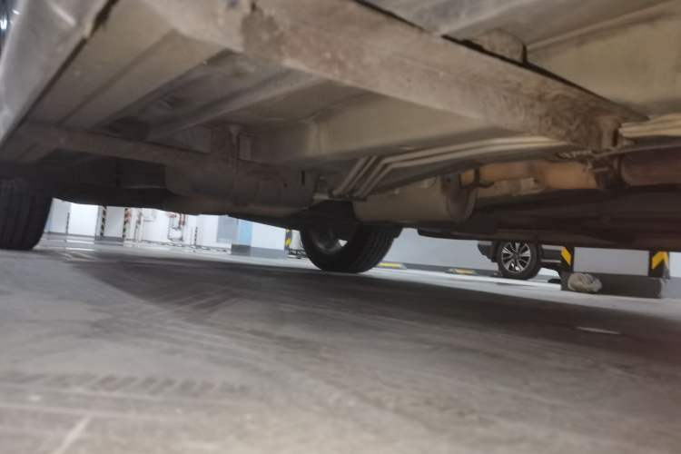 Used Dodge Journey 2013 2.4L Two-Wheel Drive Luxury Version Chassis Front Right