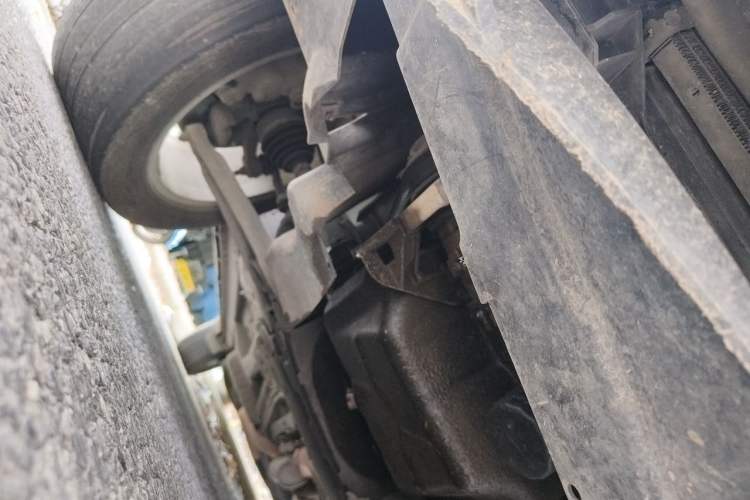 Used Dodge Journey 2013 2.4L Two-Wheel Drive Luxury Version Chassis Front Right