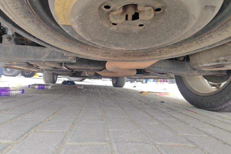 Used Dodge Journey 2013 2.4L Two-Wheel Drive Luxury Version Chassis Rear