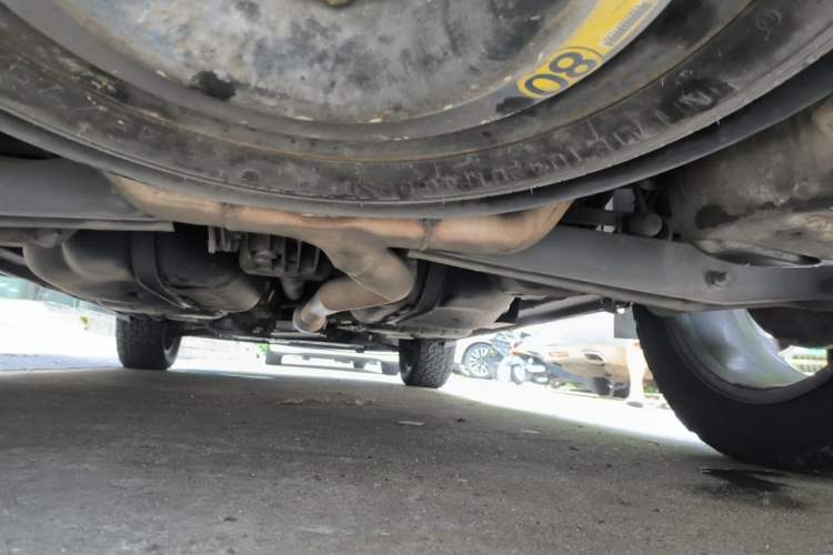 Used Dodge Journey 2013 3.6L Four-Wheel Drive Flagship Edition Chassis Rear