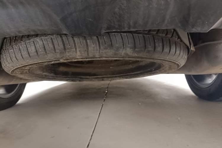 Used Dodge Journey 2013 3.6L Four-Wheel Drive Flagship Edition Chassis Rear