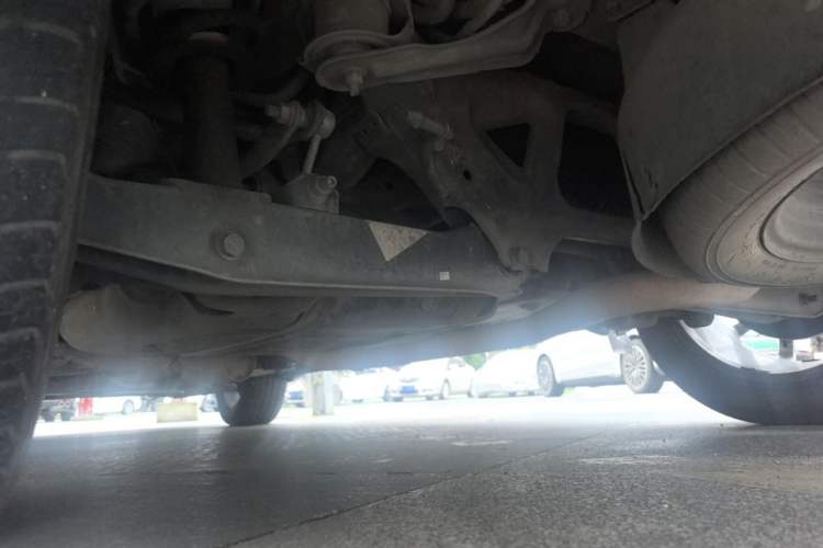 Used Dodge Journey 2013 2.4L Two-Wheel Drive Luxury Version Chassis Rear Left