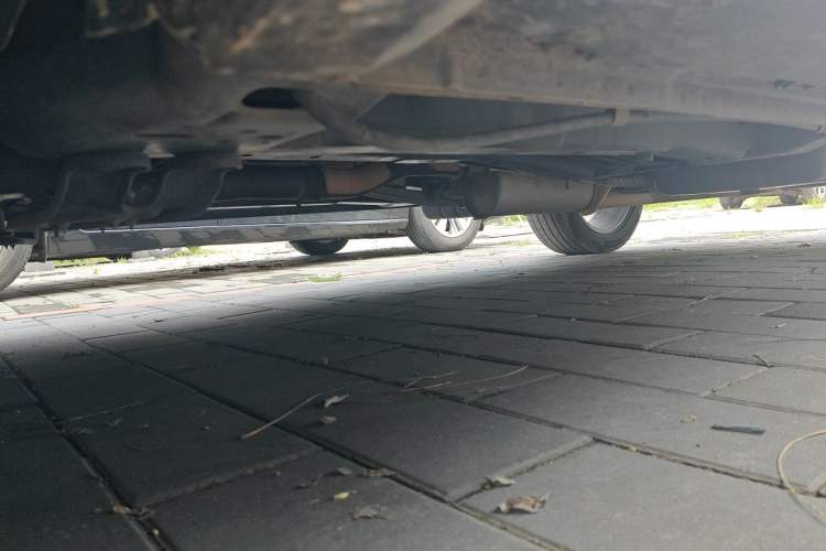 Used Dodge Journey 2013 2.4L Two-Wheel Drive Luxury Version Chassis Rear Left
