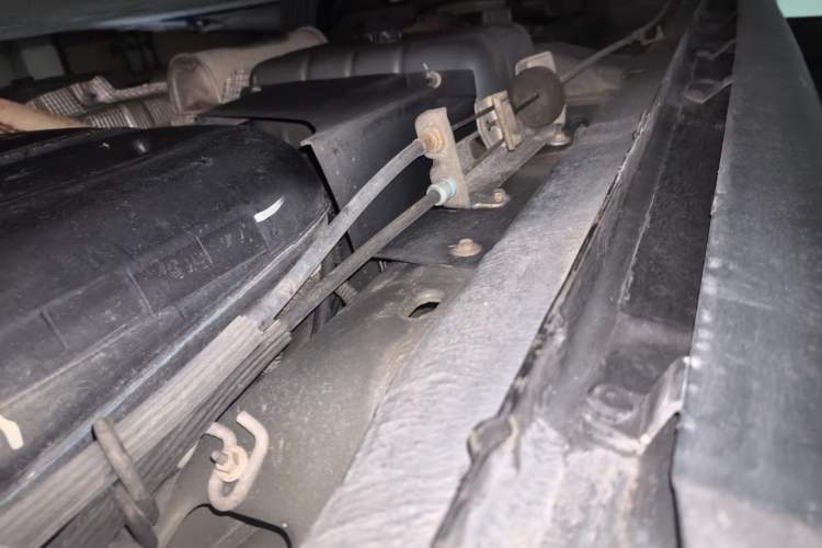 Used Dodge Journey 2013 2.4L Two-Wheel Drive Luxury Version Chassis Rear Left