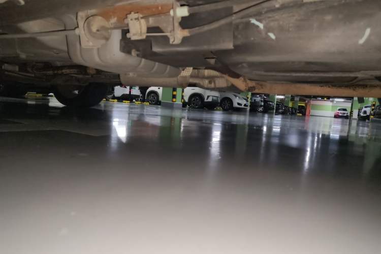 Used Dodge Journey 2013 2.4L Two-Wheel Drive Luxury Version Chassis Rear Left