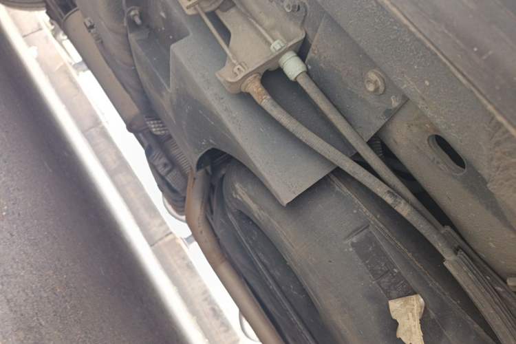 Used Dodge Journey 2013 2.4L Two-Wheel Drive Luxury Version Chassis Rear Left