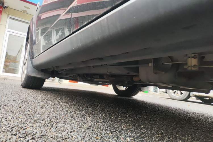 Used Dodge Journey 2013 2.4L Two-Wheel Drive Luxury Version Chassis Rear Left