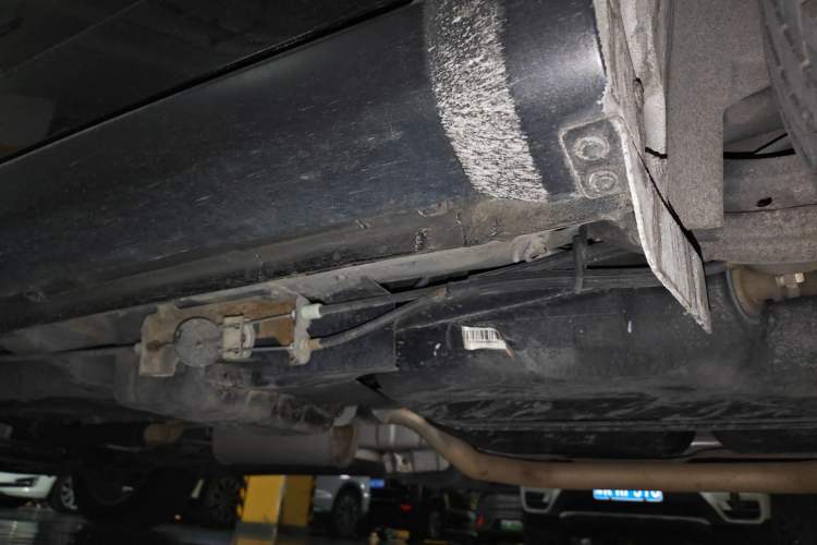 Used Dodge Journey 2013 2.4L Two-Wheel Drive Luxury Version Chassis Rear Left