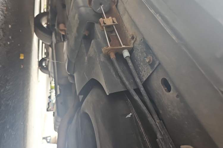 Used Dodge Journey 2013 2.4L Two-Wheel Drive Luxury Version Chassis Rear Left