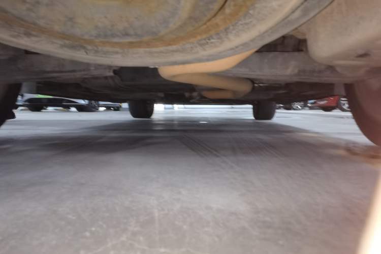 Used Dodge Journey 2013 2.4L Two-Wheel Drive Luxury Version Chassis Rear