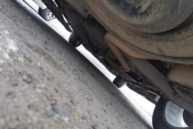Used Dodge Journey 2013 2.4L Two-Wheel Drive Luxury Version Chassis Rear