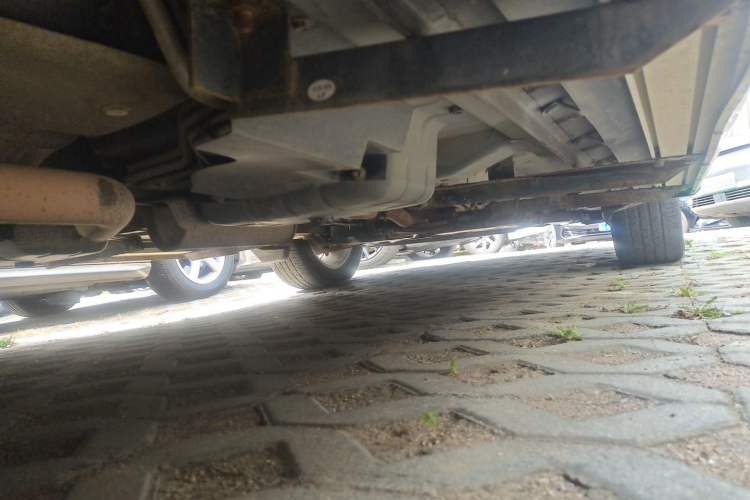 Used Dodge Journey 2013 2.4L Two-Wheel Drive Luxury Version Chassis Rear Right