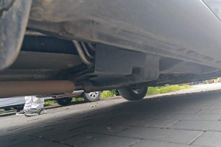 Used Dodge Journey 2013 2.4L Two-Wheel Drive Luxury Version Chassis Rear Right