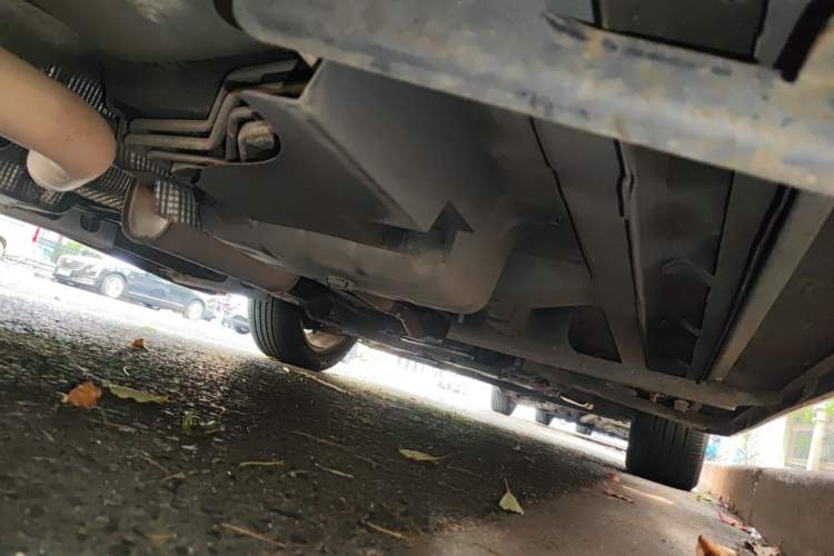 Used Dodge Journey 2013 2.4L Two-Wheel Drive Luxury Version Chassis Rear Right