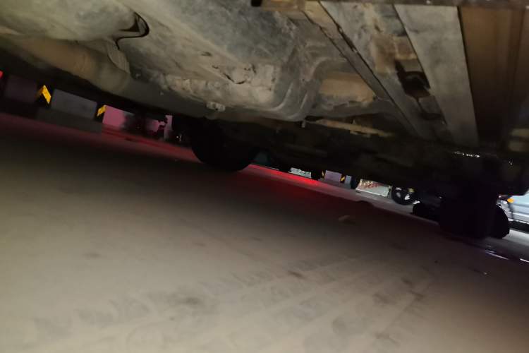 Used Dodge Journey 2013 3.6L Four-Wheel Drive Flagship Edition Chassis Rear Right