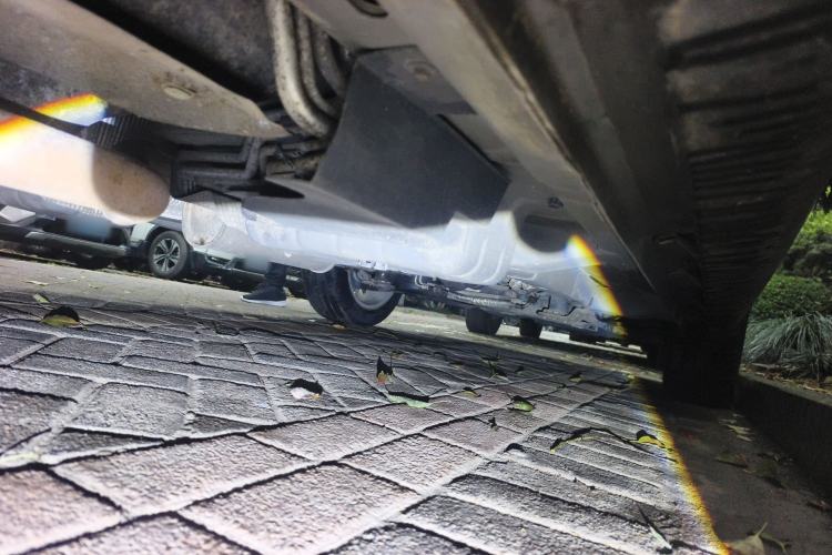 Used Dodge Journey 2013 2.4L Two-Wheel Drive Luxury Version Chassis Rear Right