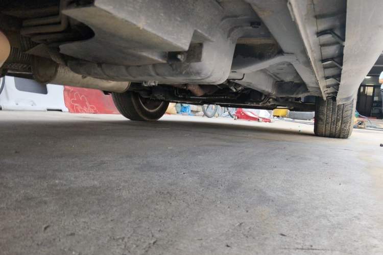 Used Dodge Journey 2013 2.4L Two-Wheel Drive Luxury Version Chassis Rear Right