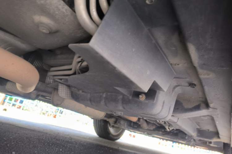 Used Dodge Journey 2013 2.4L Two-Wheel Drive Luxury Version Chassis Rear Right