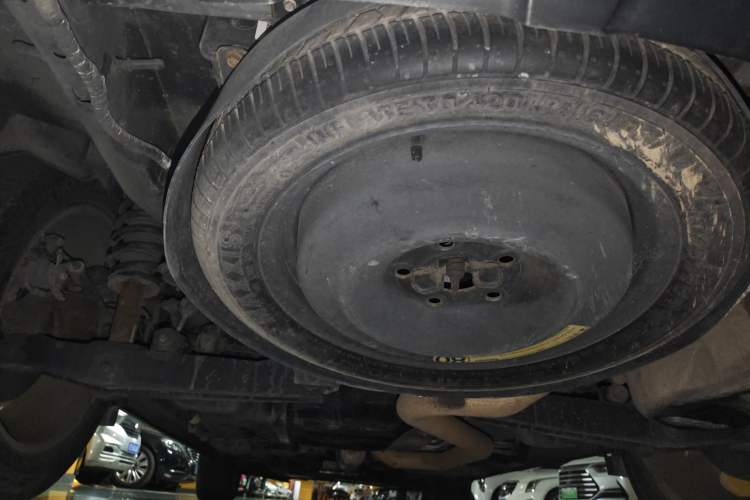 Used Dodge Journey 2013 2.4L Two-Wheel Drive Luxury Version Chassis Rear