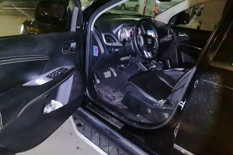 Used Dodge Journey 2013 3.6L Four-Wheel Drive Flagship Edition Driver Seat