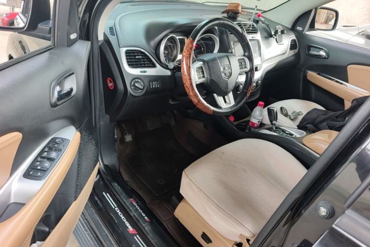 Used Dodge Journey 2013 2.4L Two-Wheel-Drive Smart Edition Driver Seat