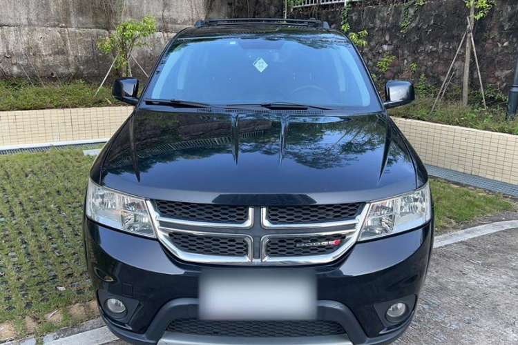 Used Dodge Journey 2013 2.4L Two-Wheel Drive Luxury Version Exterior 1