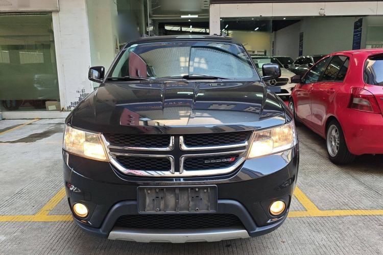 Used Dodge Journey 2013 2.4L Two-Wheel Drive Luxury Version Exterior 1