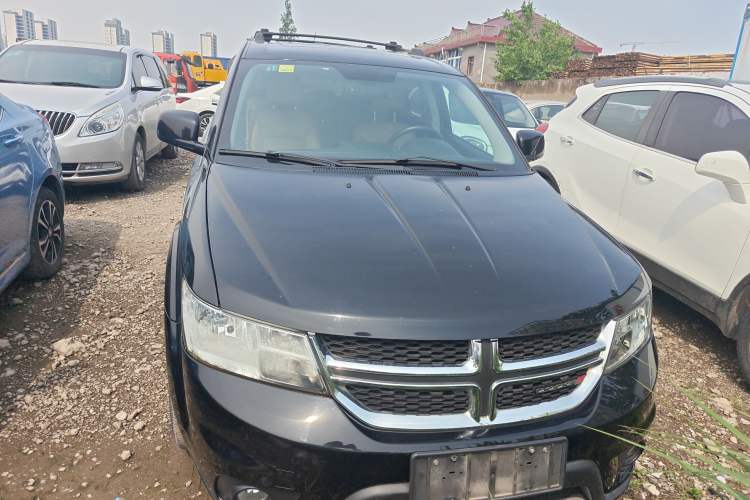 Used Dodge Journey 2013 2.4L Two-Wheel Drive Luxury Version Exterior 1