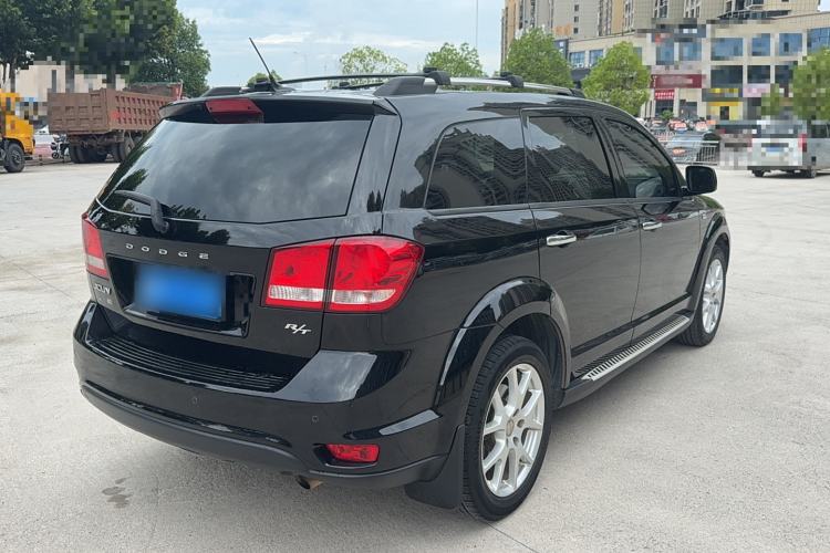 Used Dodge Journey 2013 2.4L Two-Wheel Drive Luxury Version Exterior 3