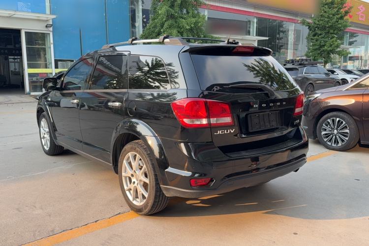 Used Dodge Journey 2013 2.4L Two-Wheel Drive Luxury Version Exterior 4