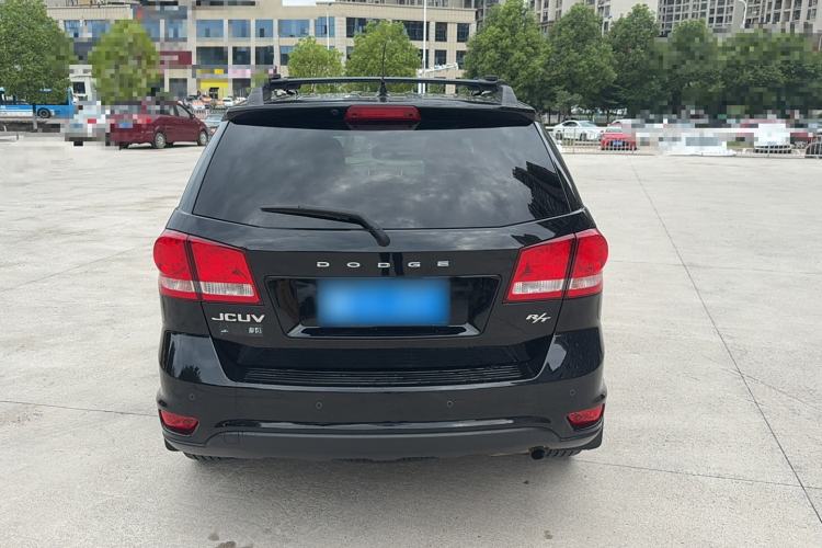 Used Dodge Journey 2013 2.4L Two-Wheel Drive Luxury Version Exterior 4