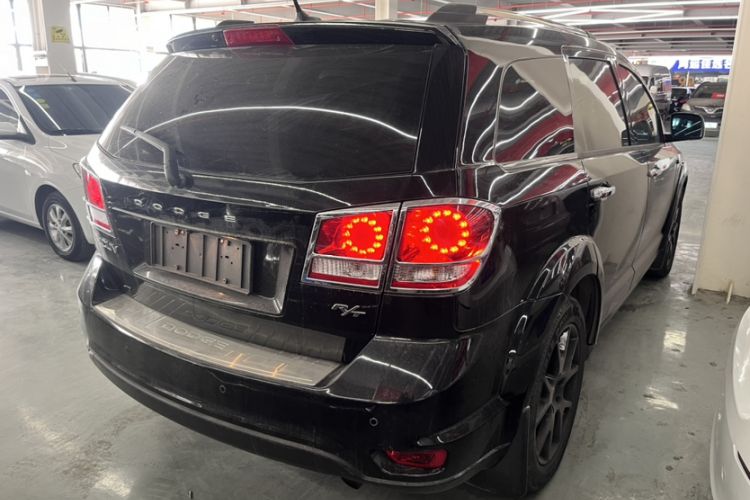 Used Dodge Journey 2013 2.4L Two-Wheel Drive Luxury Version Exterior 5