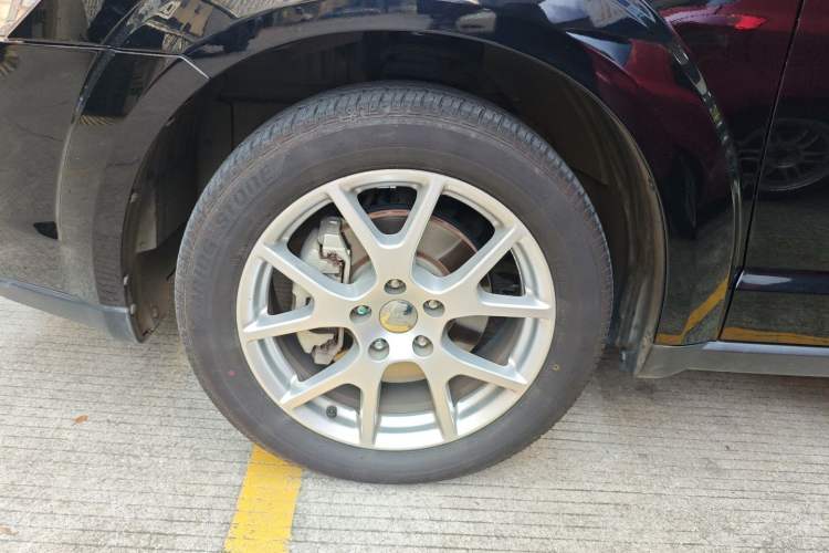 Used Dodge Journey 2013 2.4L Two-Wheel Drive Luxury Version Exterior 7