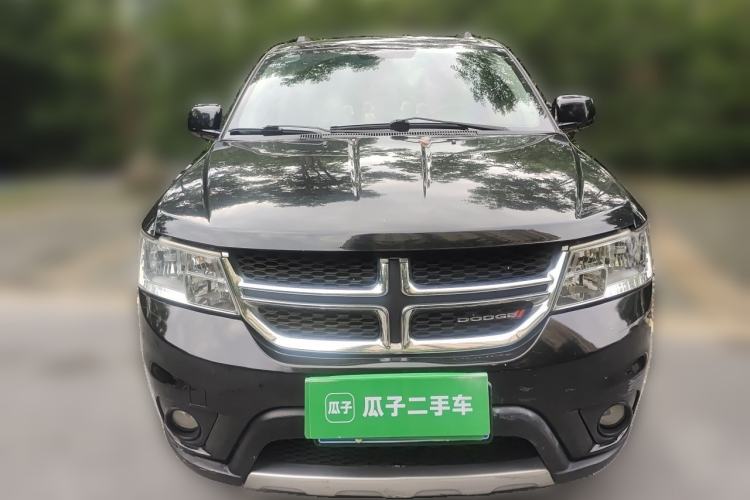 Used Dodge Journey 2013 2.4L Two-Wheel Drive Luxury Version Front