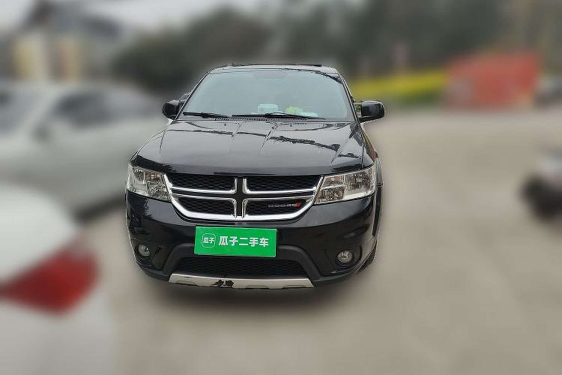 Used Dodge Journey 2013 2.4L Two-Wheel Drive Luxury Version Front