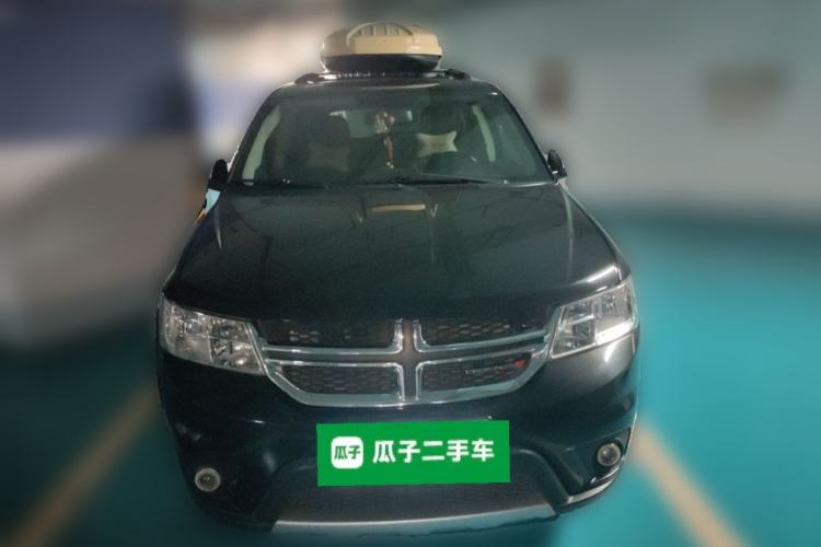 Used Dodge Journey 2013 2.4L Two-Wheel Drive Luxury Version Front